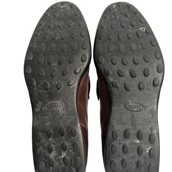 Todd’s Men Shoes. Condition is Pre-owned. Shipped with USPS Priority Mail. main image 4